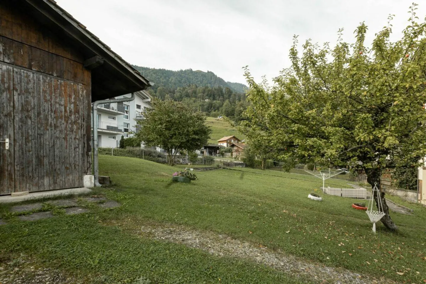 Building land with attractive construction project in Leissigen - Photo 7 of 8