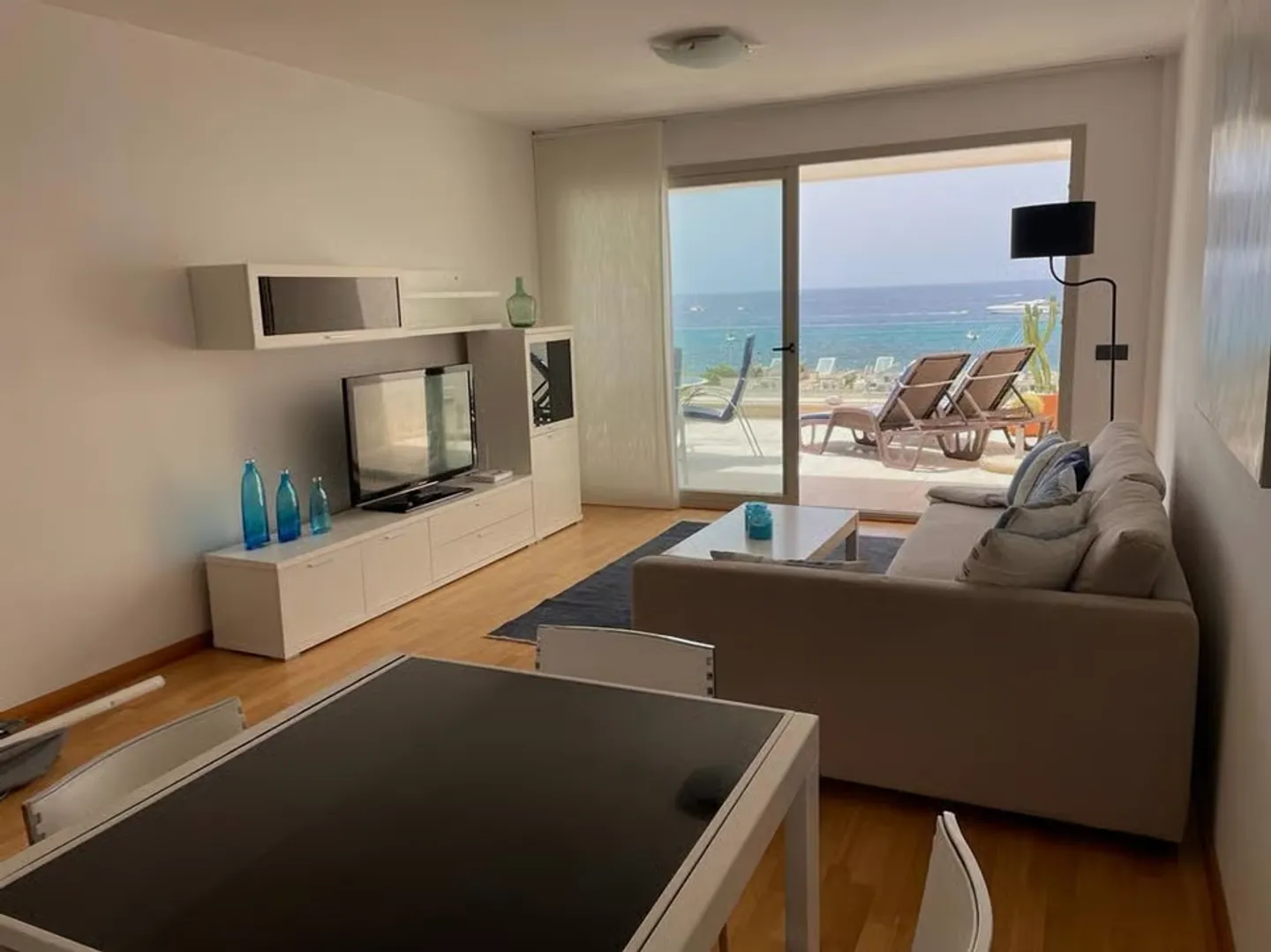 Ibiza - Apartment with stunning sea view - Photo 4 of 8