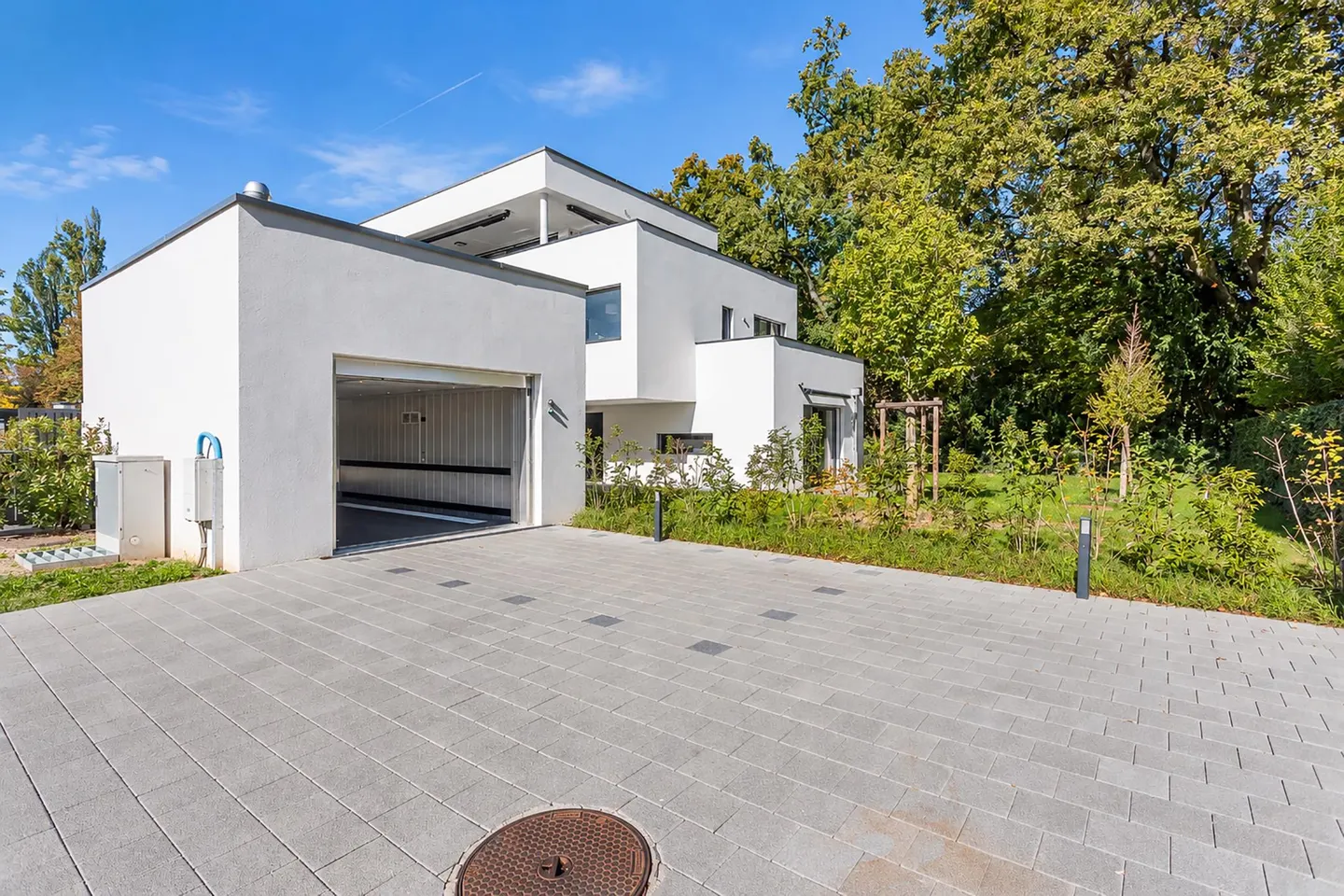 En exclusivité - Chêne-Bougeries - Élégant duplex de 4 pièces avec jardin privatif de 308 m² - Foto 10 von 14
