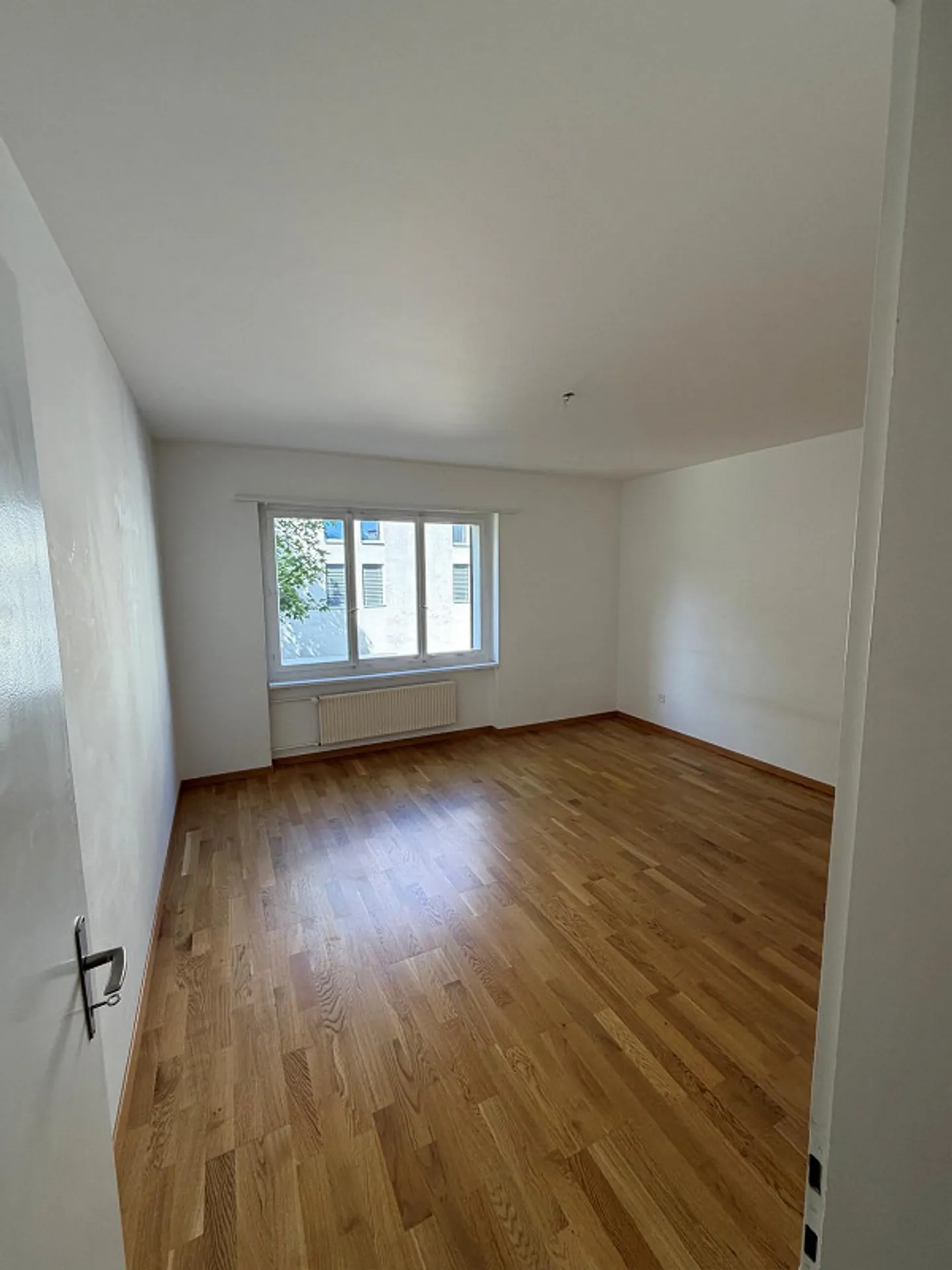 Appartamento 3.5 locali limitato fino al 31.03.2027 nel cuore di Flims - Foto 5 di 8