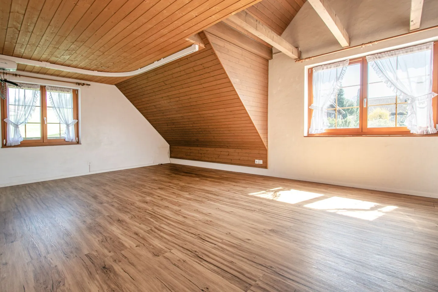 La tua nuova casa con potenziale - Casa di campagna idilliaca con riserva di costruzione - Foto 12 di 16