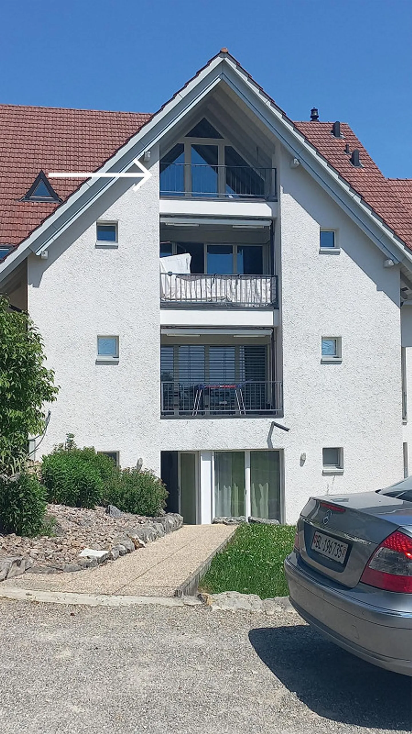 Geräumige Wohnung mit Aussicht - Foto 3 von 16