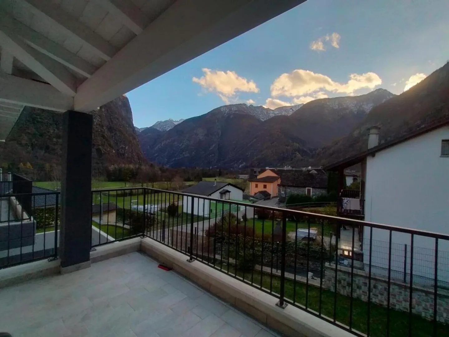 2 1/2-room apartment in a very quiet, sunny panoramic location / App... - Photo 7 of 11