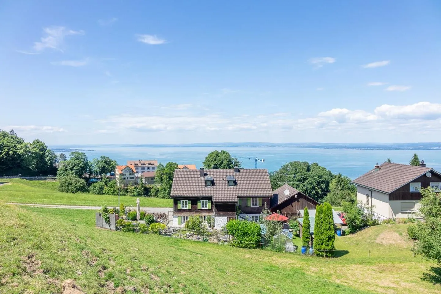 Casa bifamiliare unica - con vista mozzafiato sul lago - Foto 3 di 13