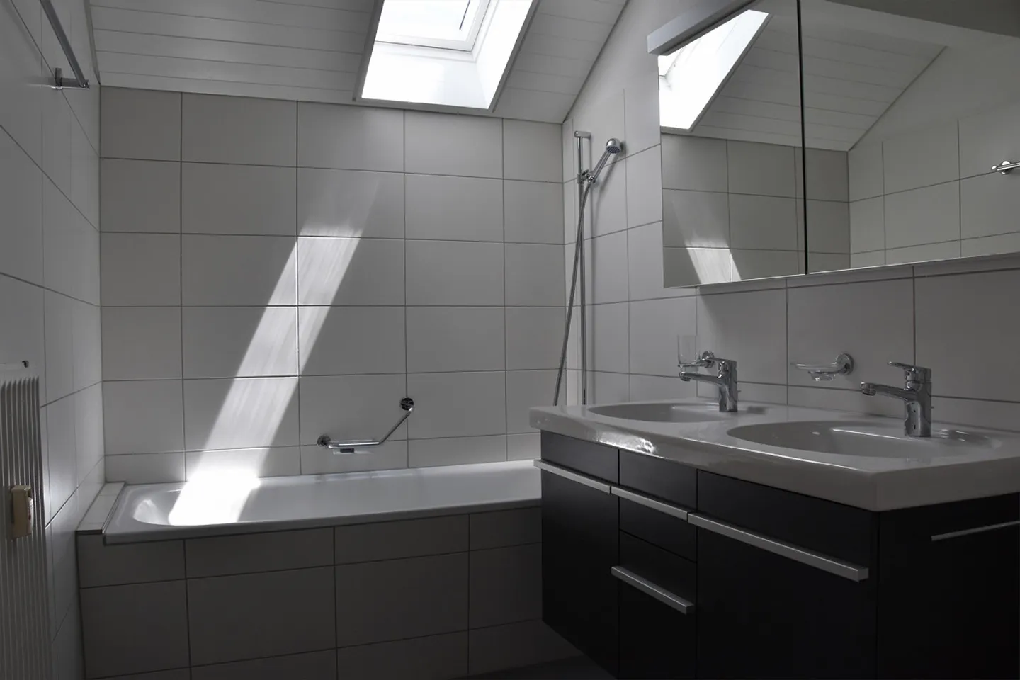 Appartement en duplex spacieux de 5,5 pièces dans le beau Riggisberg - Photo 3 sur 13