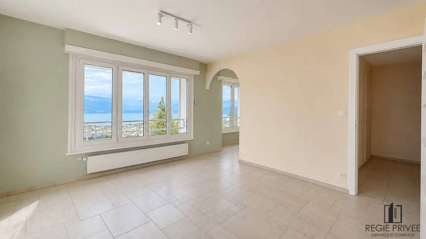 Superbe 2.5-Zimmer-Wohnung mit Seeblick - Foto 1 von 10