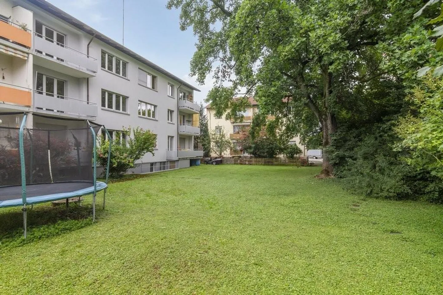 schöne Wohnung in ruhiger Seitenstrasse - Foto 2 von 7