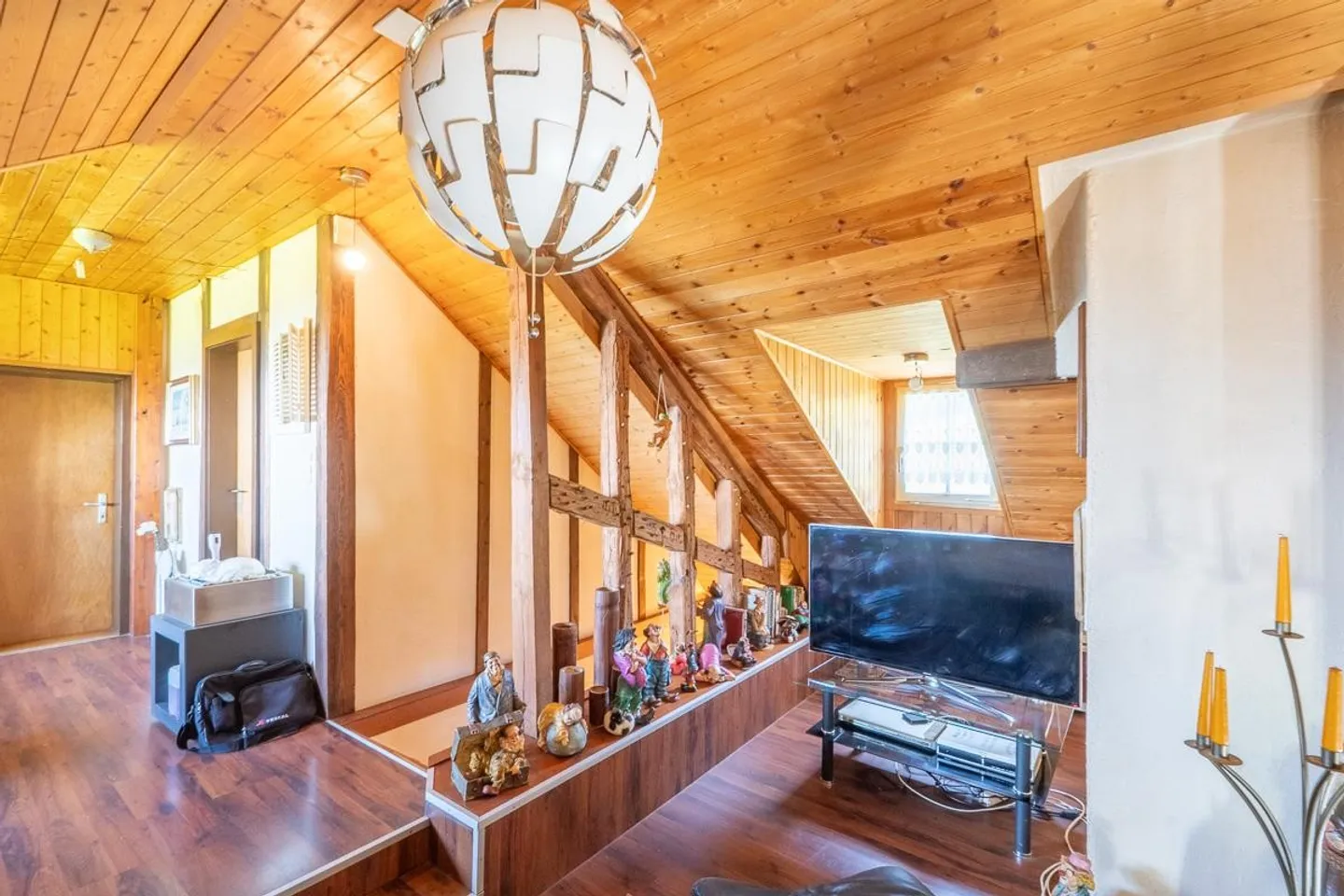 Casa bifamiliare unica - con vista mozzafiato sul lago - Foto 8 di 13