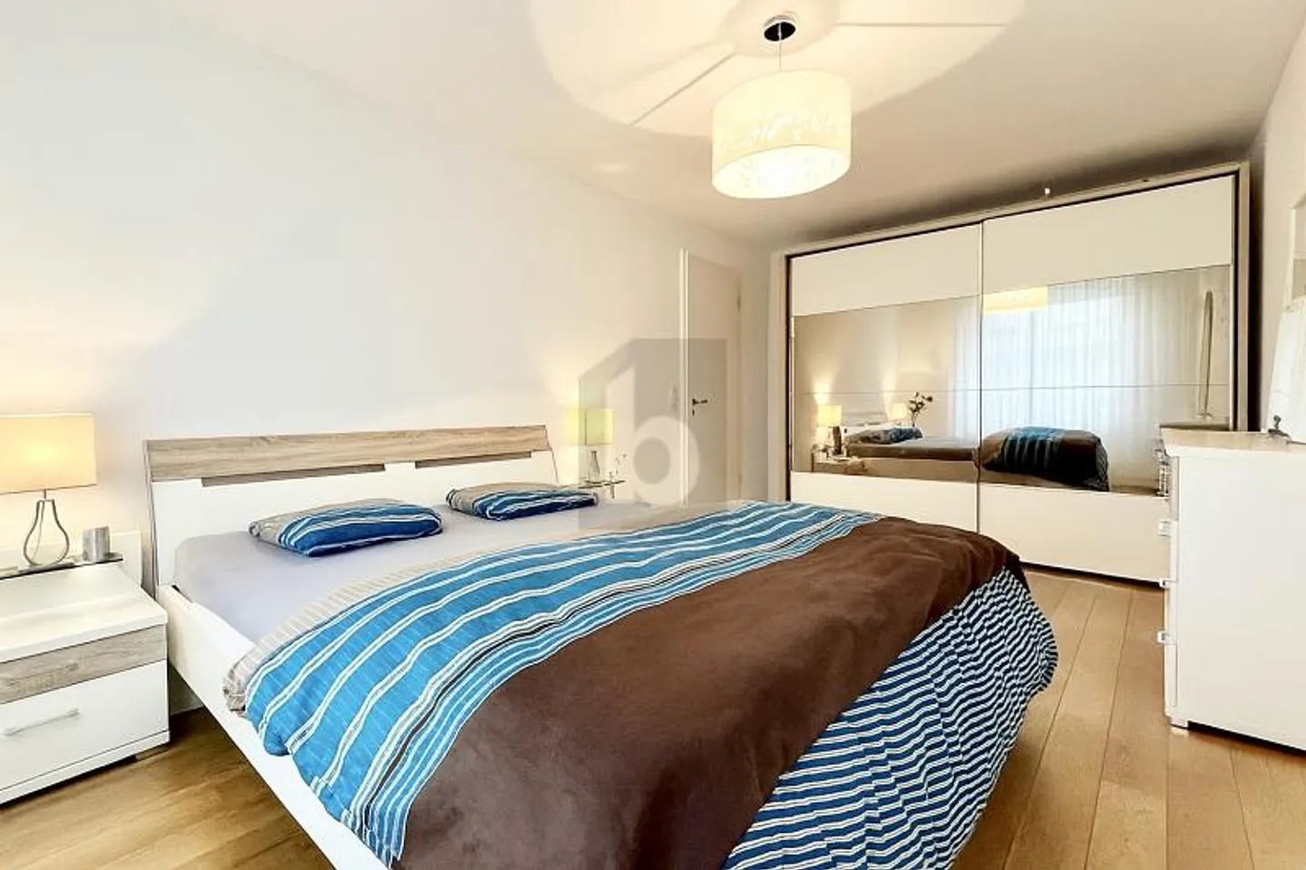 Appartement 3.5 pièces - Foto 3 von 6