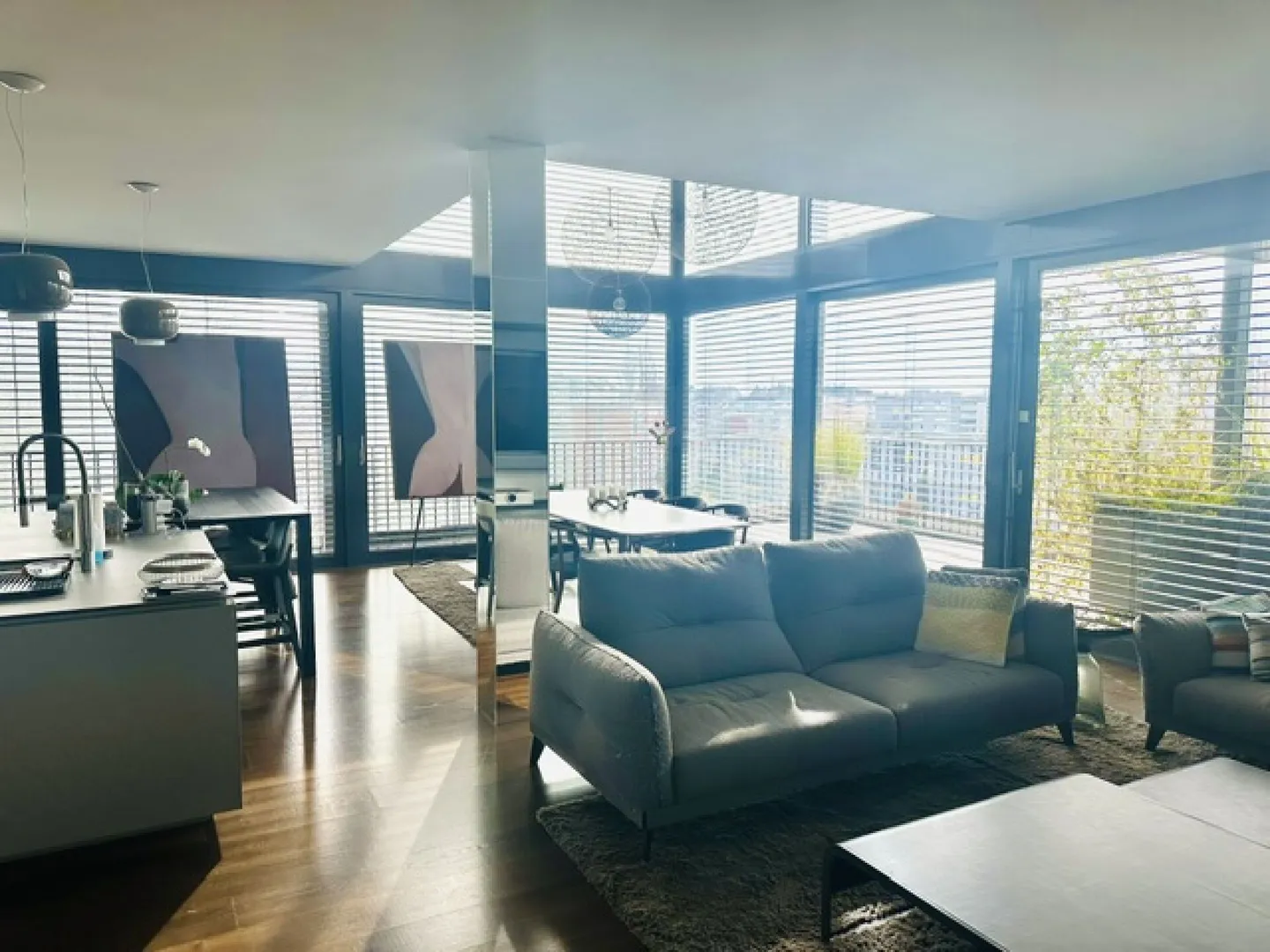 Triplex de Luxe avec Spa - Photo 3 sur 13