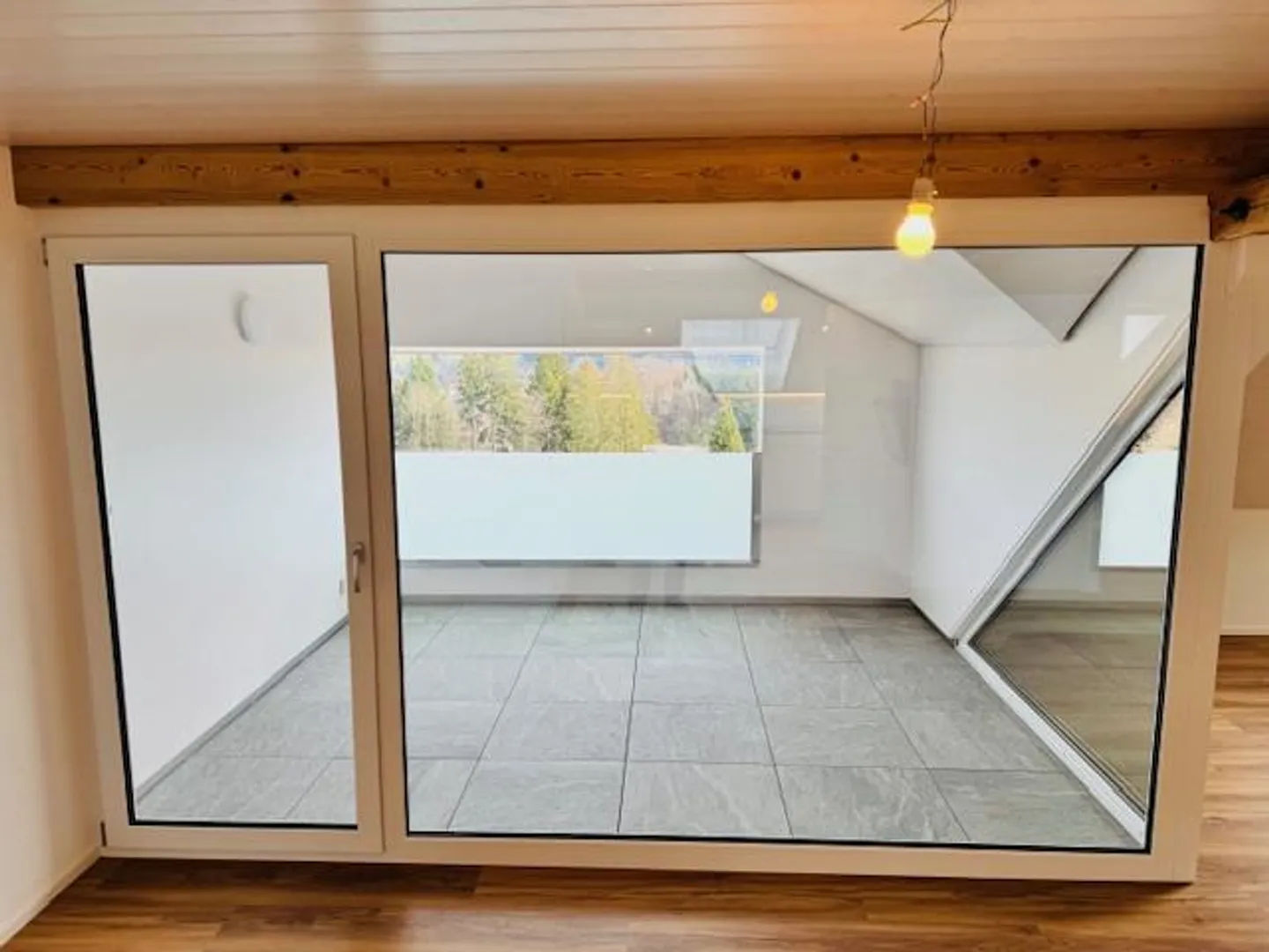 Helle 3.5 Zimmer Attique - Foto 3 von 13