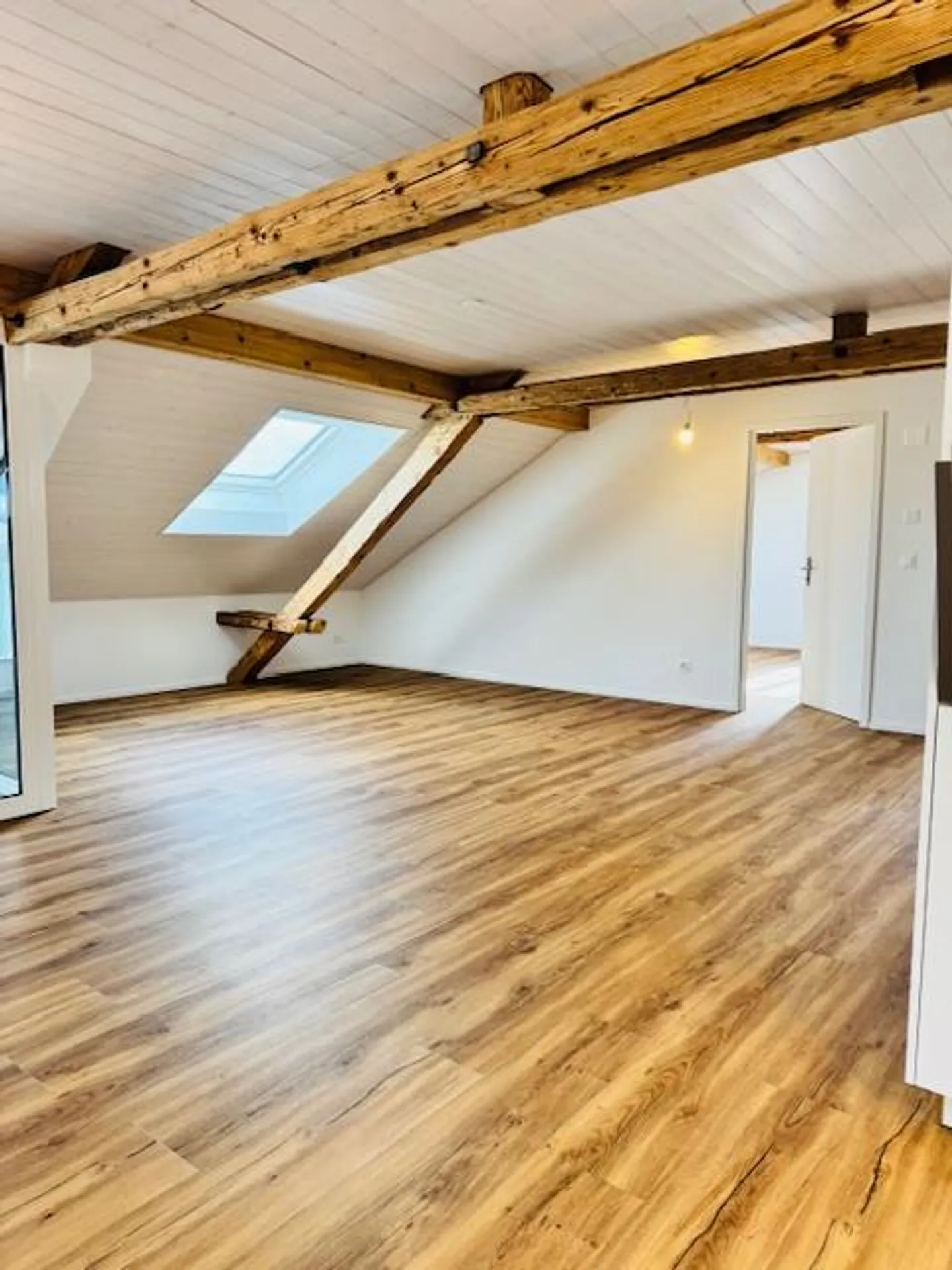 Helle 3.5 Zimmer Attique - Foto 10 von 13