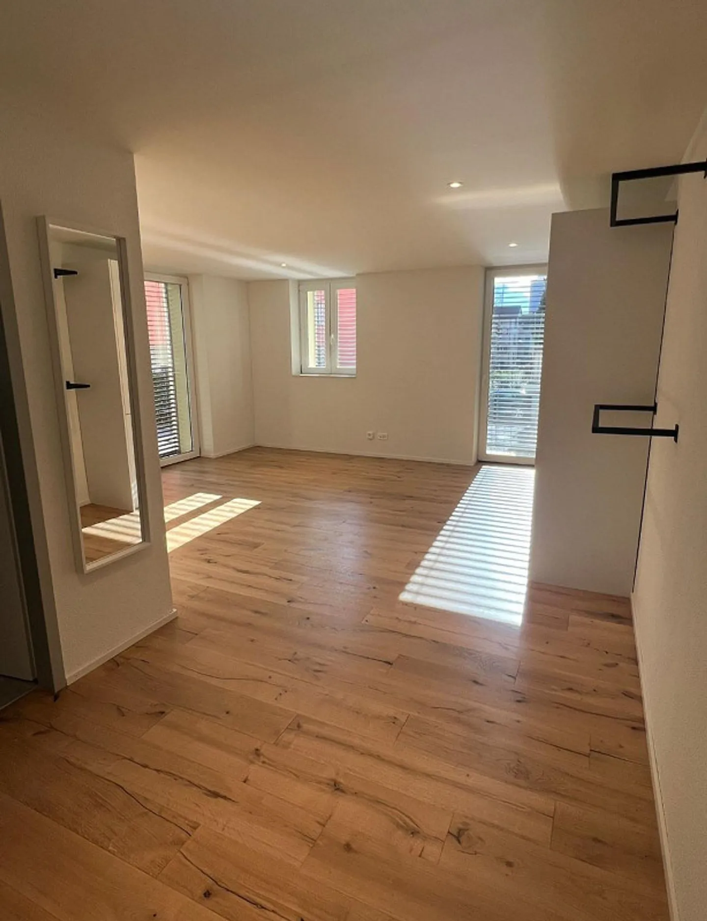 Appartamento di 1,5 stanze al piano terra in affitto - Foto 2 di 11