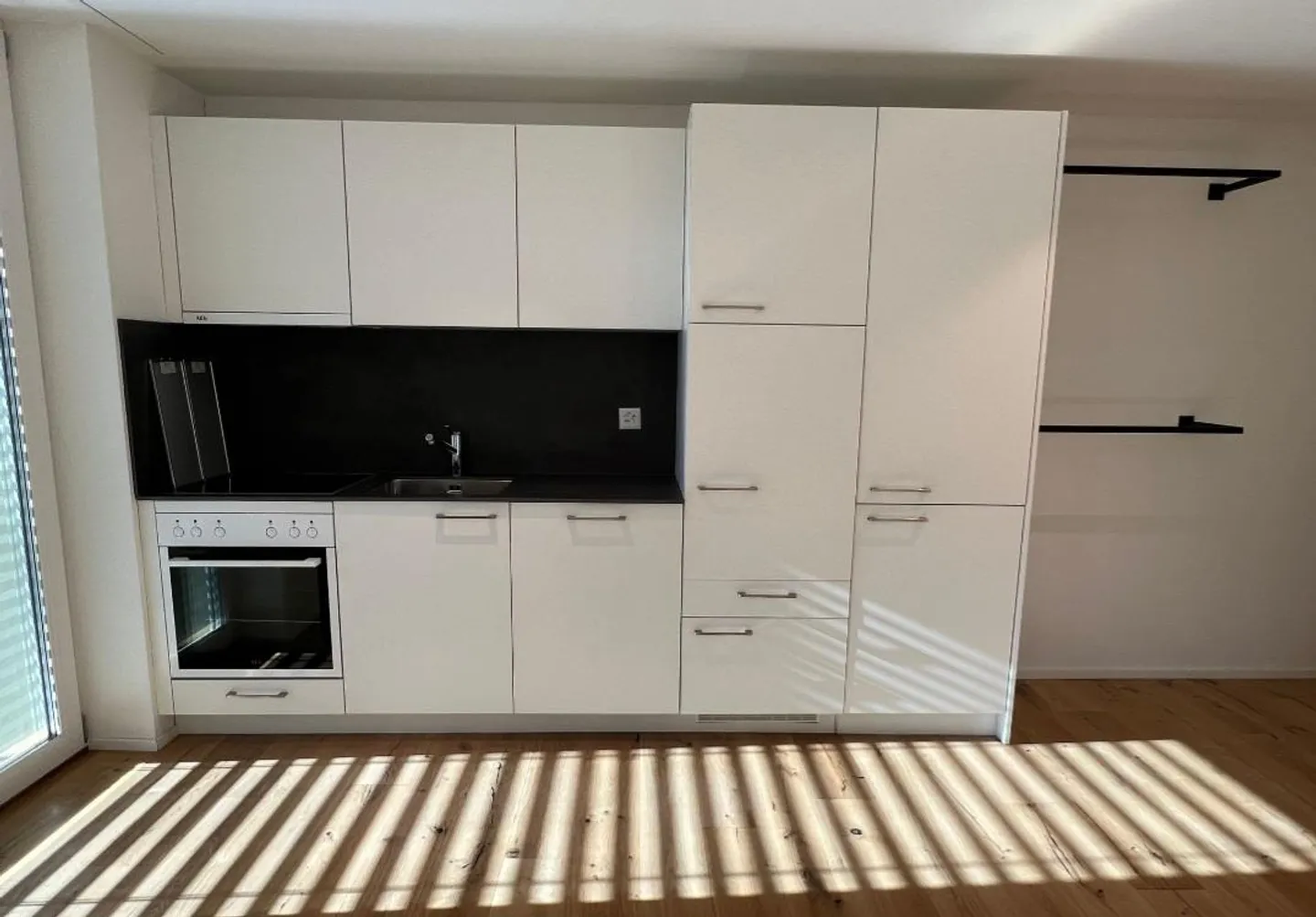 Appartamento di 1,5 stanze al piano terra in affitto - Foto 4 di 11