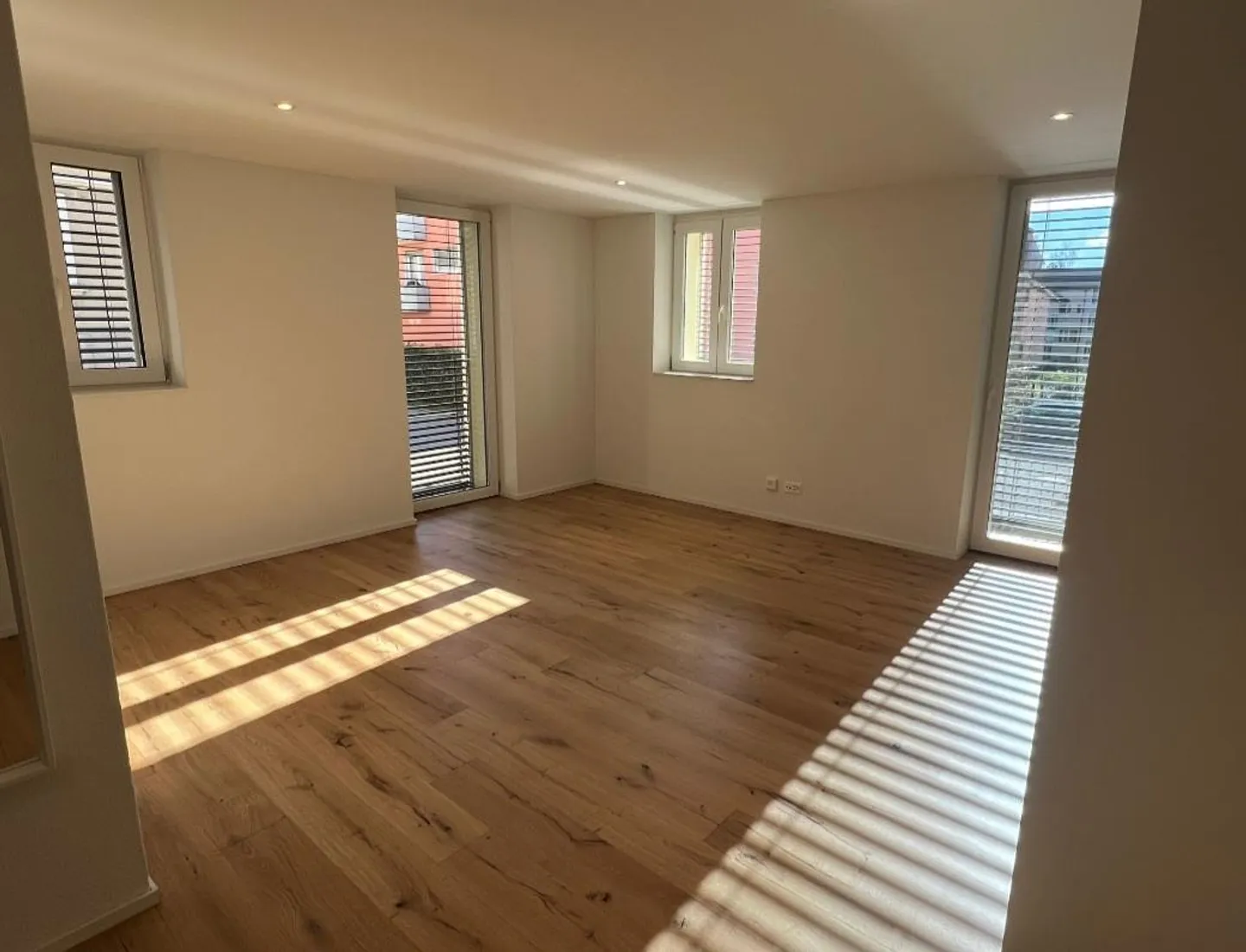 Appartamento di 1,5 stanze al piano terra in affitto - Foto 3 di 11