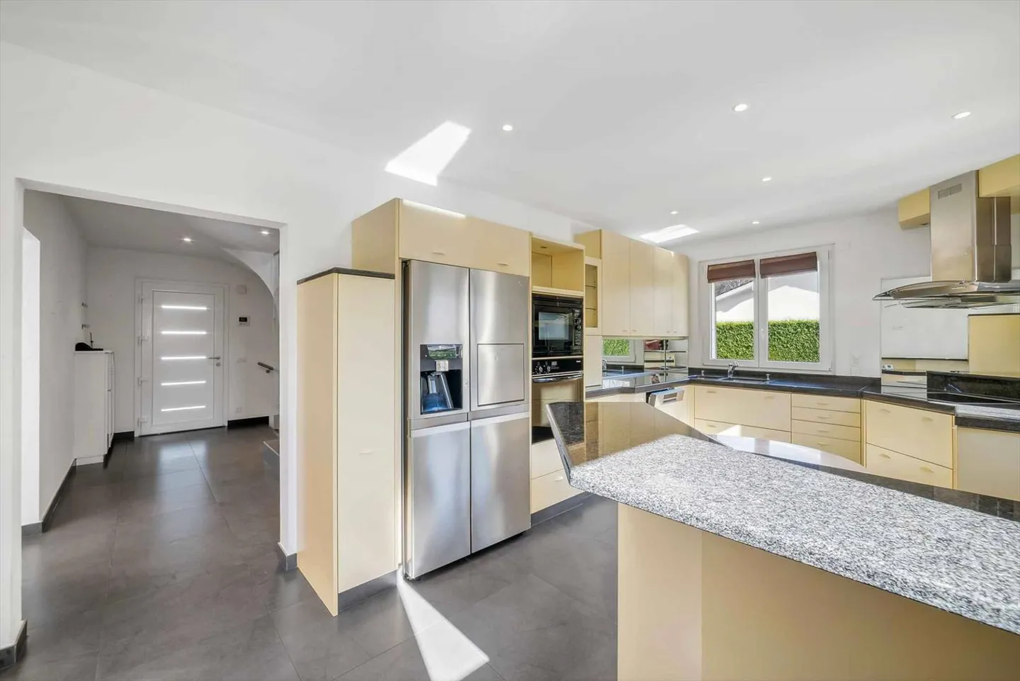 Charming villa in the heart of the village - Photo 4 of 7