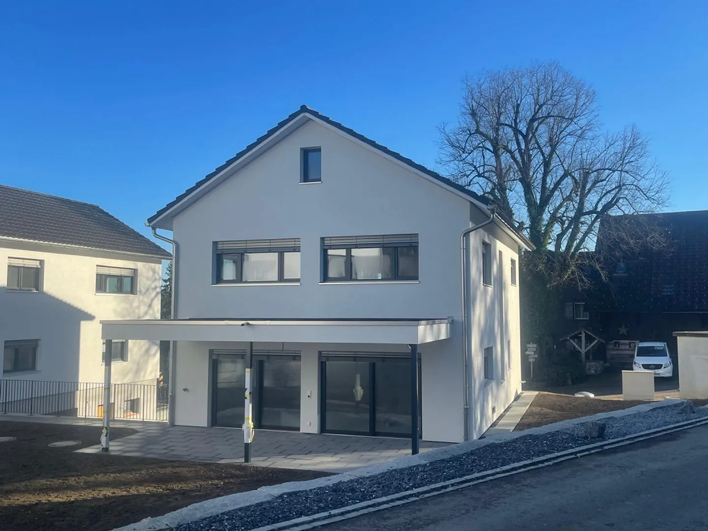 Modernes Einfamilienhaus in Ruhiger Lage - Foto 1 von 3