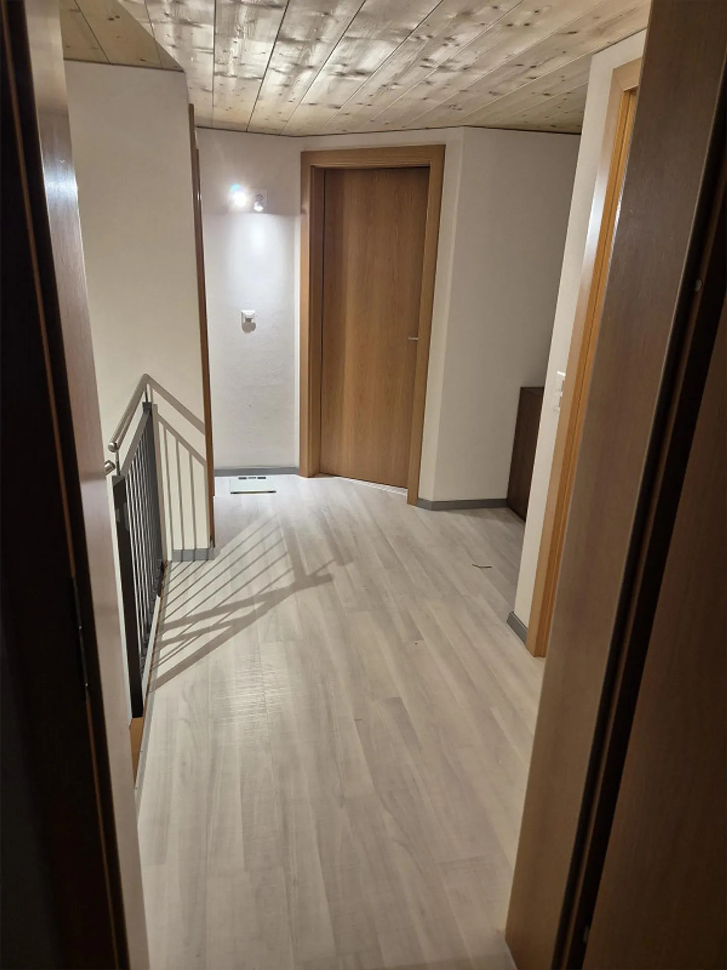 Spacious 4.5-Room Apartment Ideal for Families and Couples - Photo 9 of 16