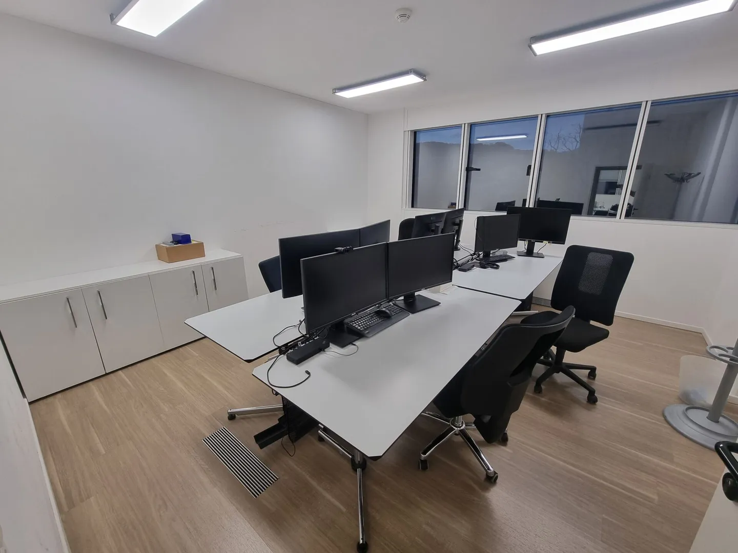 Representative for Representation Office Wanted - Photo 2 of 4