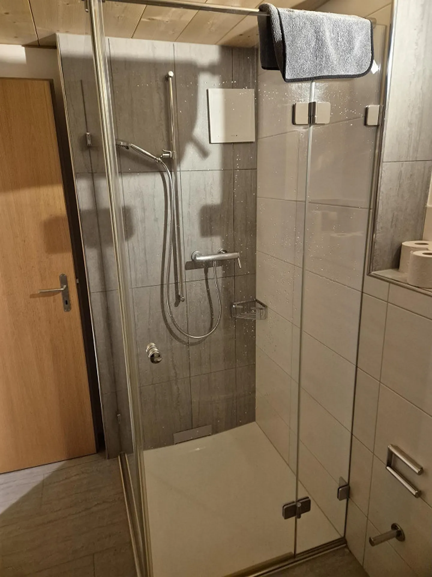 Spacious 4.5-Room Apartment Ideal for Families and Couples - Photo 14 of 16