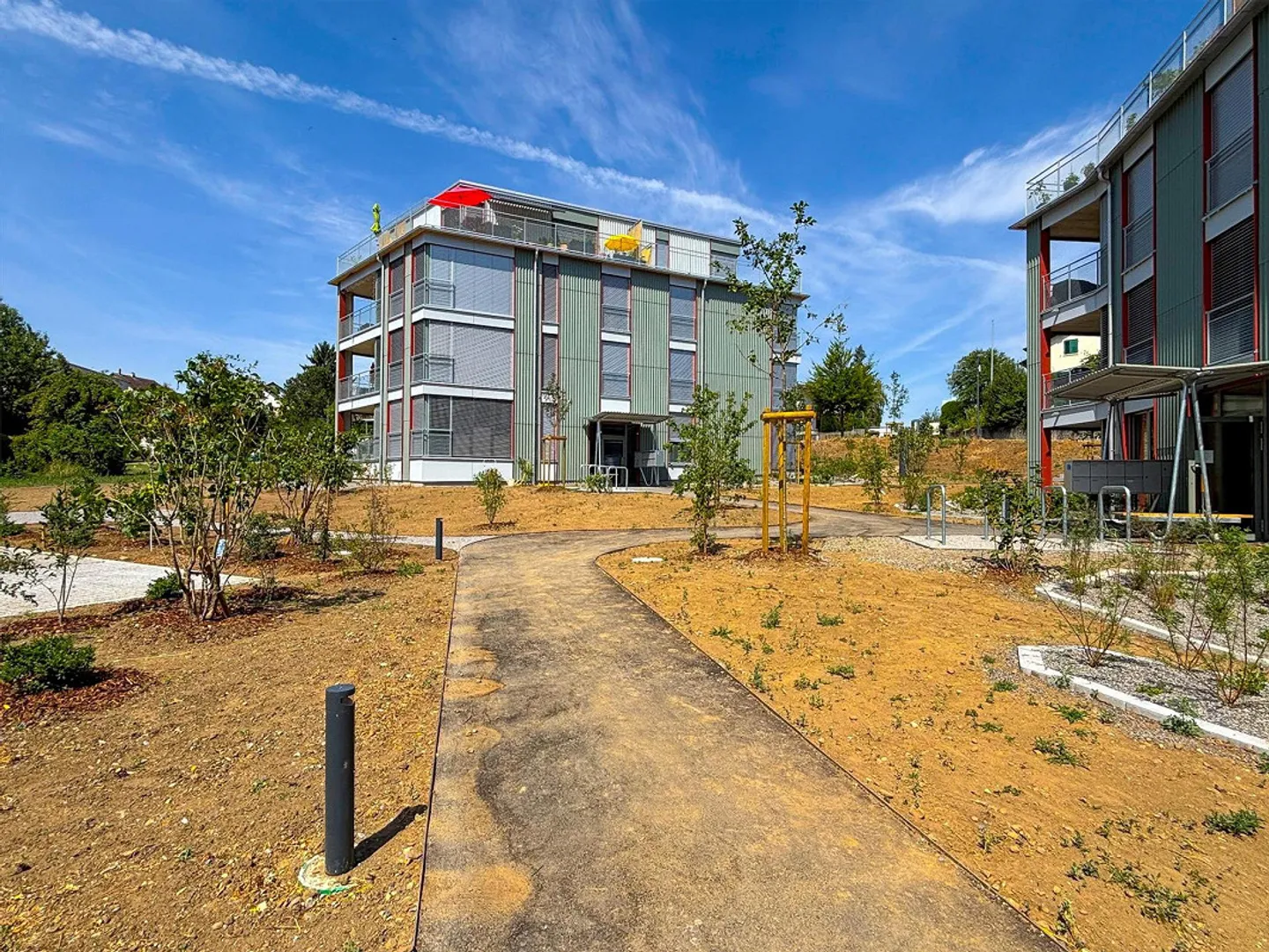 Appartement neuf de 4,5 pièces de haute qualité au rez-de-chaussée, situé au centre et proche de la nature - Photo 12 sur 12