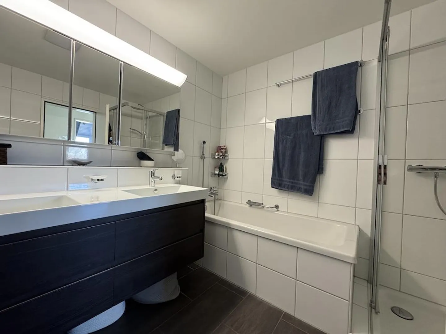 Appartamento Familiare Unico in una Posizione Centrale e Tranquilla - Foto 9 di 14