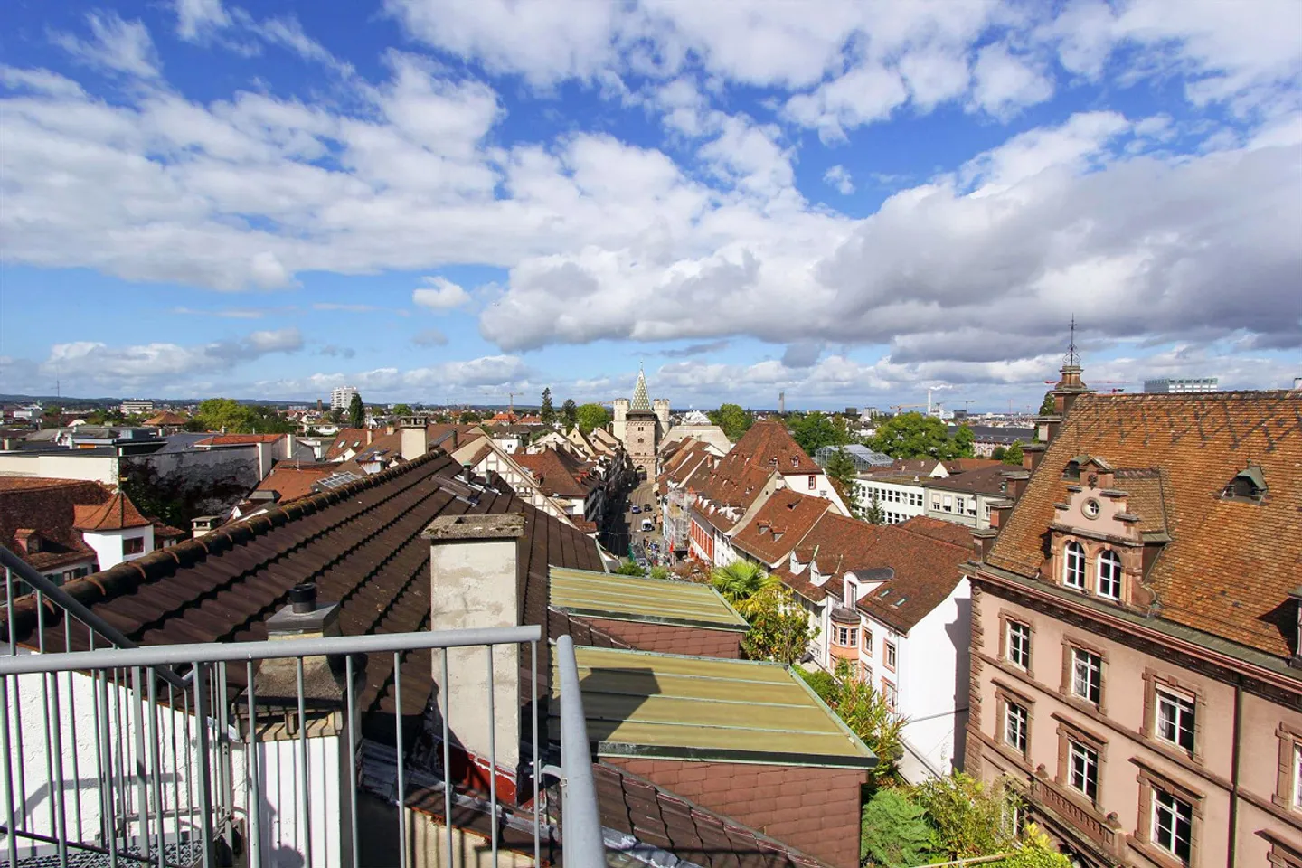 C'è una vista migliore su tutta la città? - Foto 8 di 12