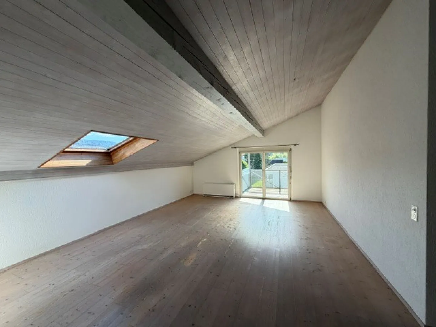 Appartement sous les combles de 3,5 pièces à la Grenzstrasse 16 à Breitenbach - Photo 6 sur 11