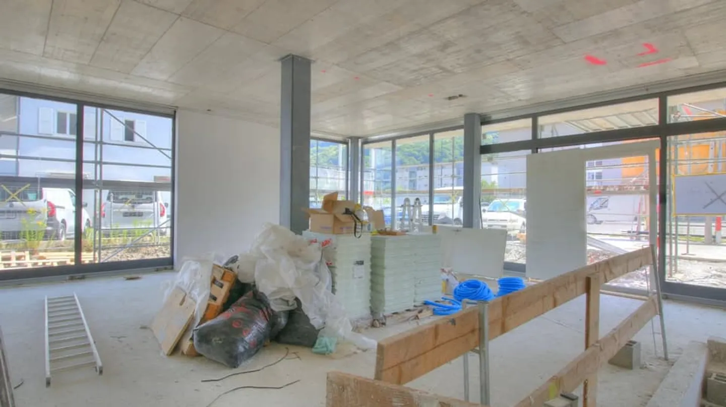 local commercial neuf idéalement situé à Monthey - Foto 13 di 13