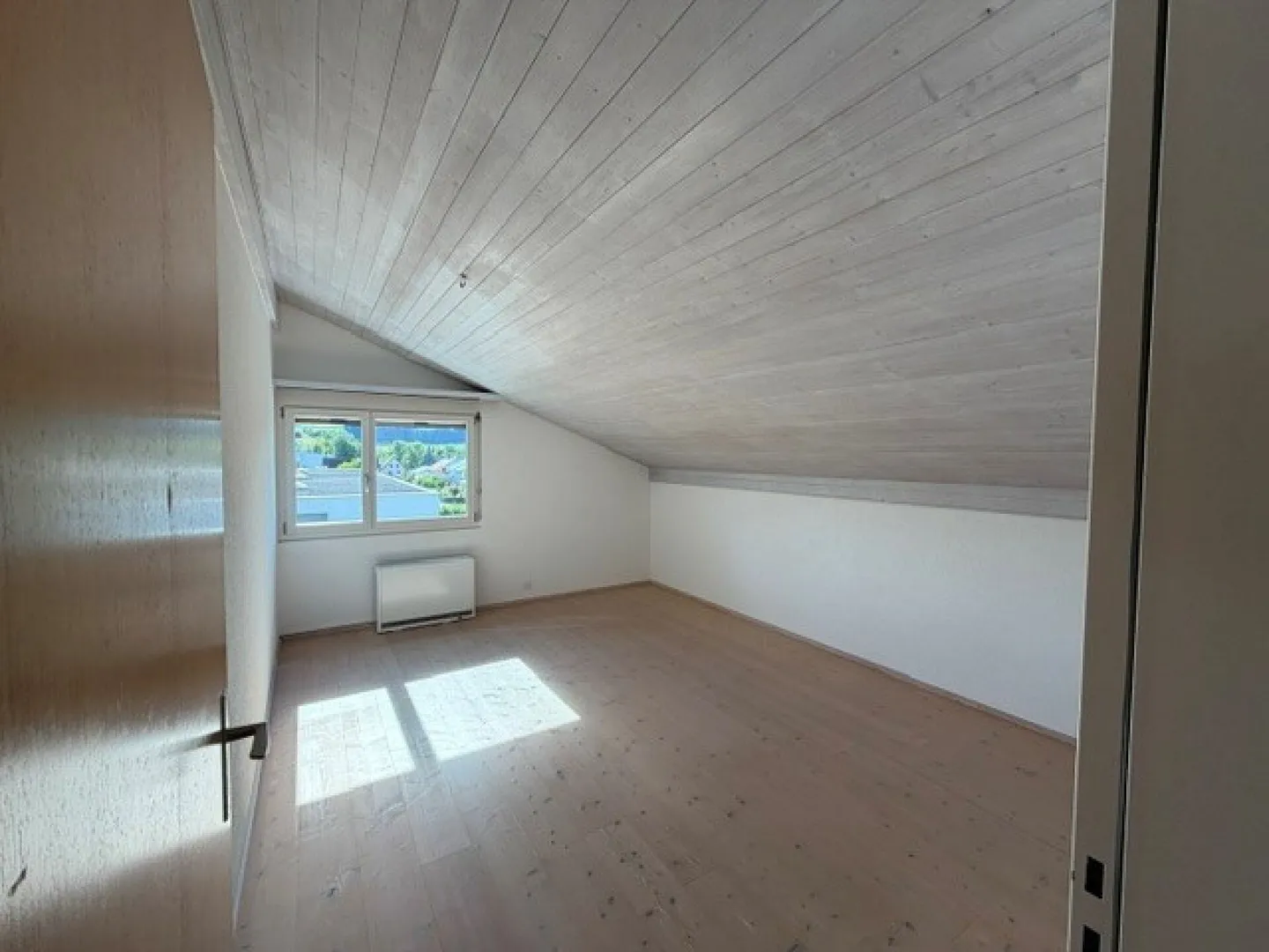 Appartement sous les combles de 3,5 pièces à la Grenzstrasse 16 à Breitenbach - Photo 8 sur 11
