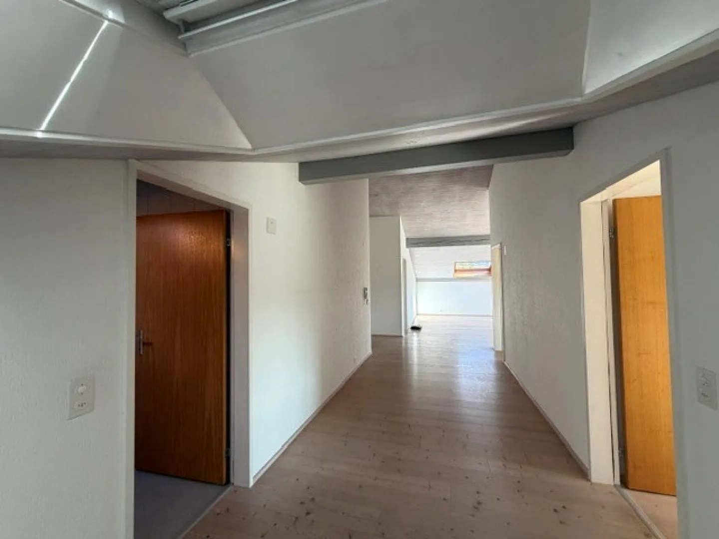 Appartement sous les combles de 3,5 pièces à la Grenzstrasse 16 à Breitenbach - Photo 5 sur 11