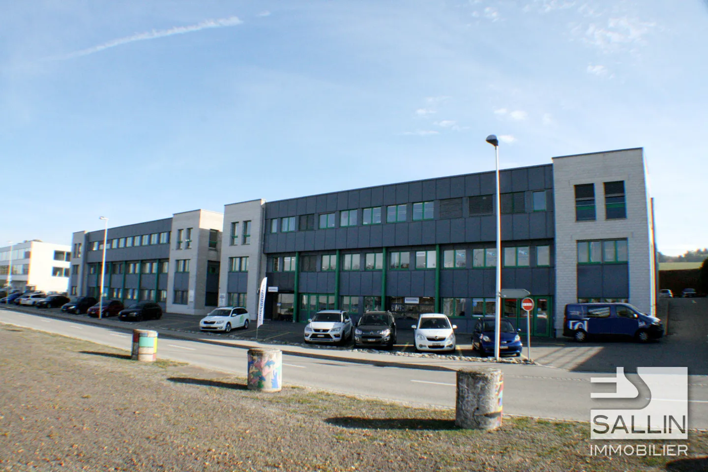 Bright administrative open space of approx. 140 m² - Photo 2 of 9
