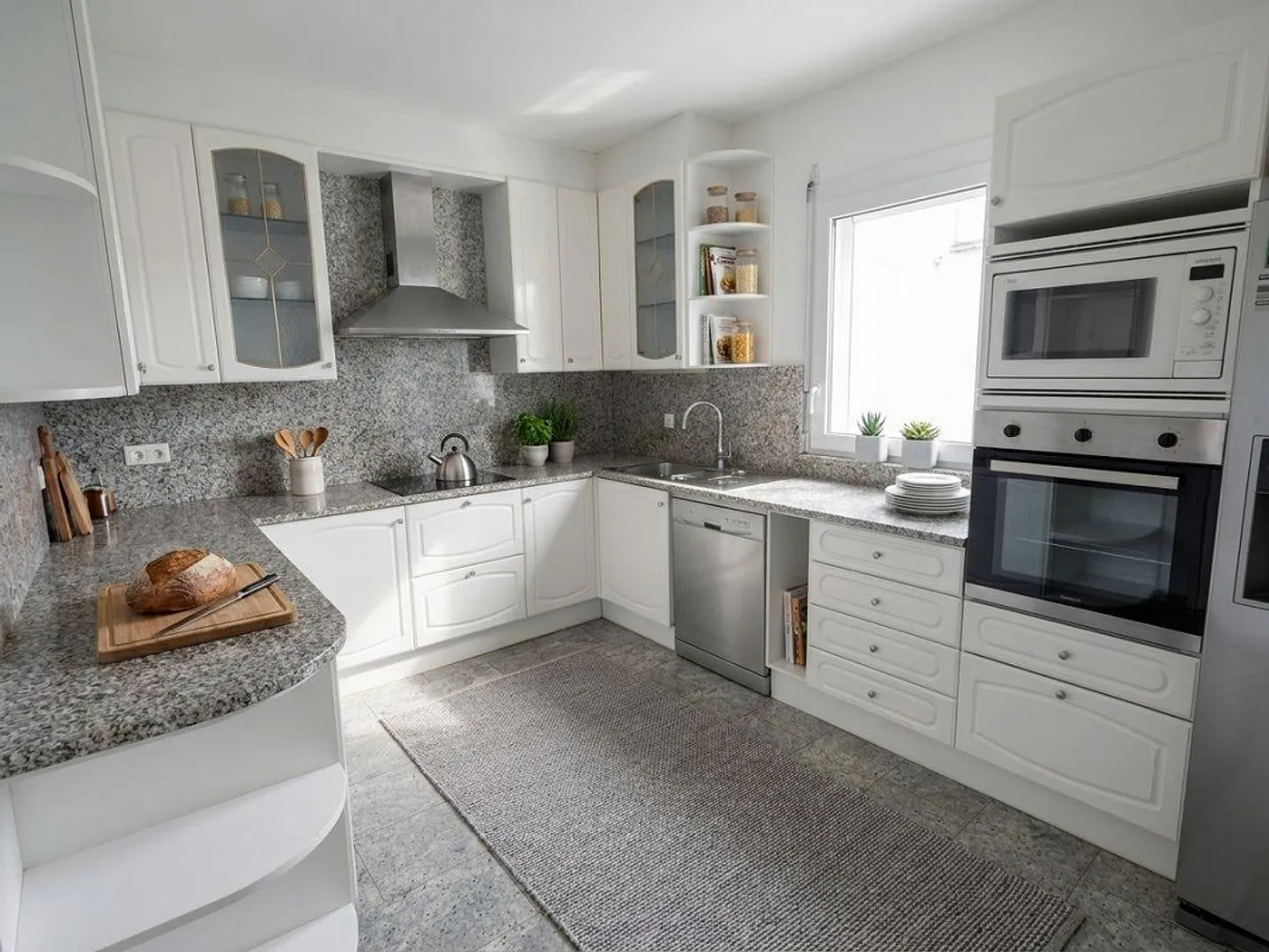 Maison individuelle avec 6,5 pièces, terrasses et jardin à Claro - Photo 4 sur 13