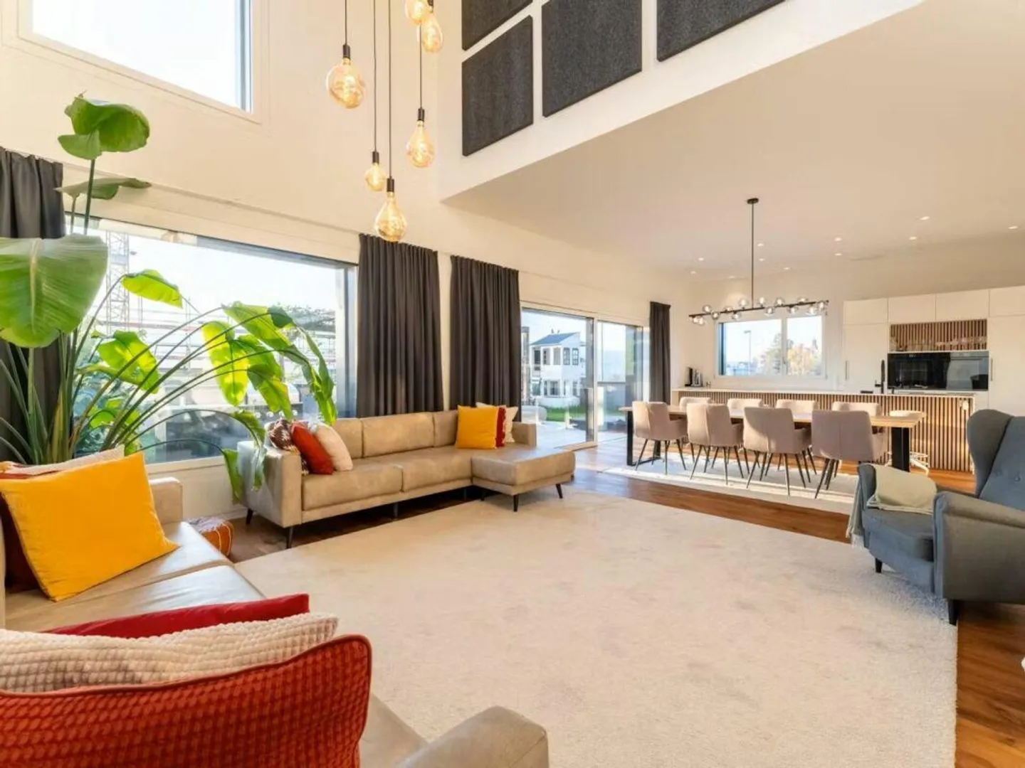 Exclusive 5.5-room maisonette garden apartment with many highlights - Photo 1 of 9