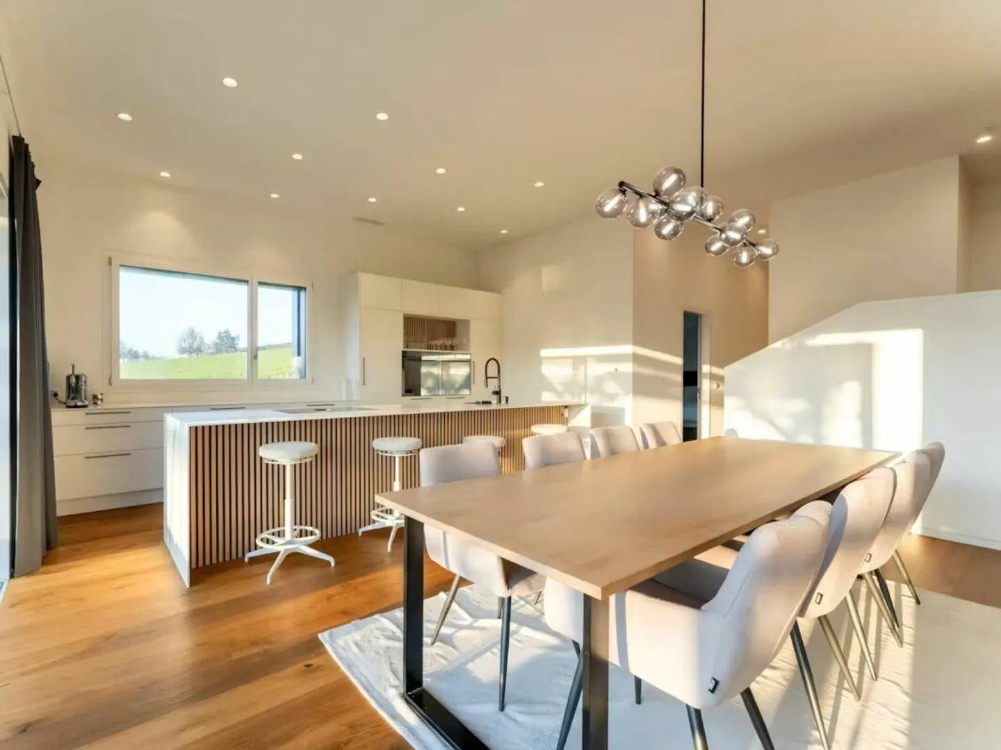 Exclusive 5.5-room maisonette garden apartment with many highlights - Photo 2 of 9