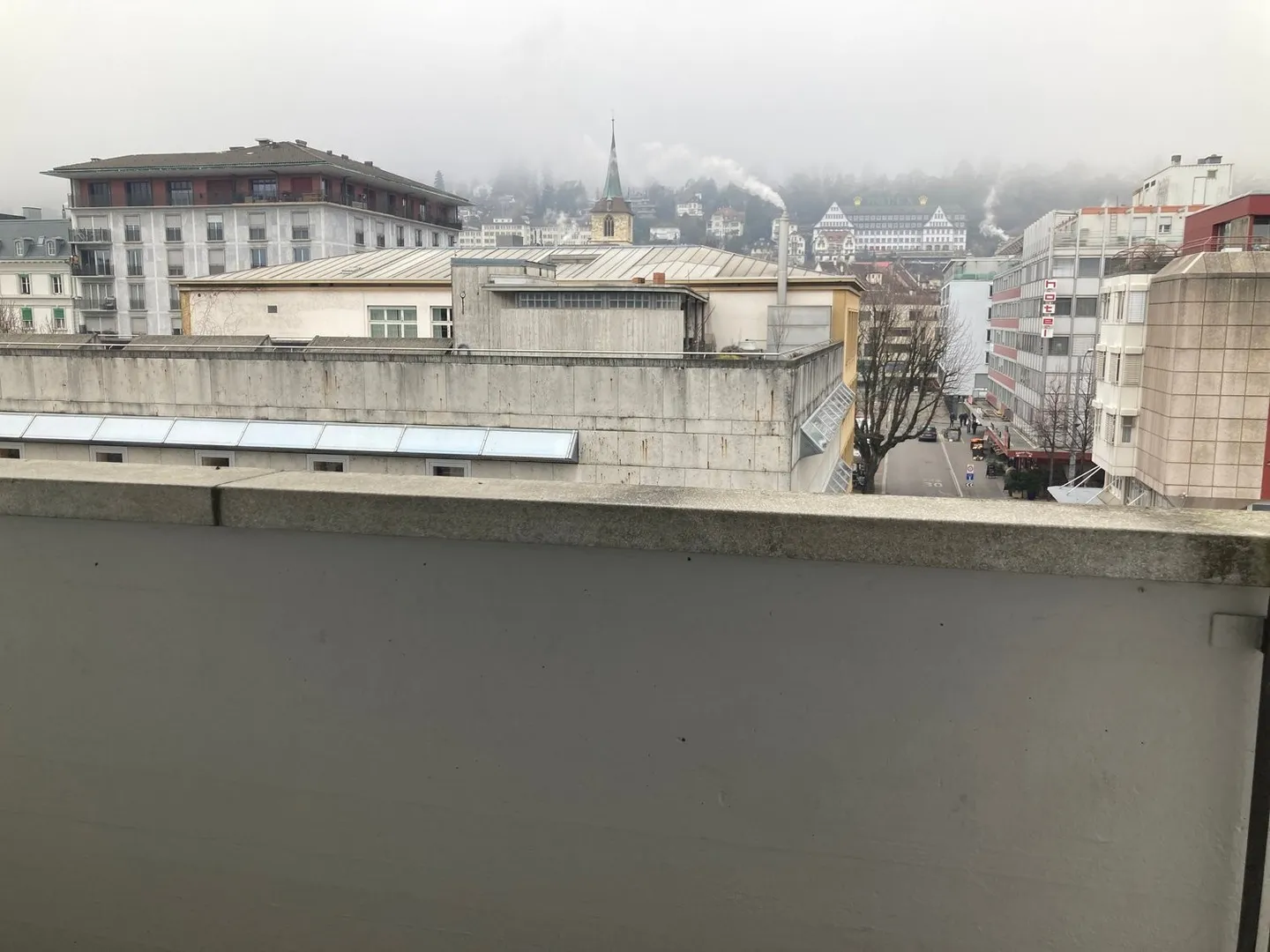 Appartamento 3.5 locali con balcone e ascensore a Bienne - Foto 1 di 6