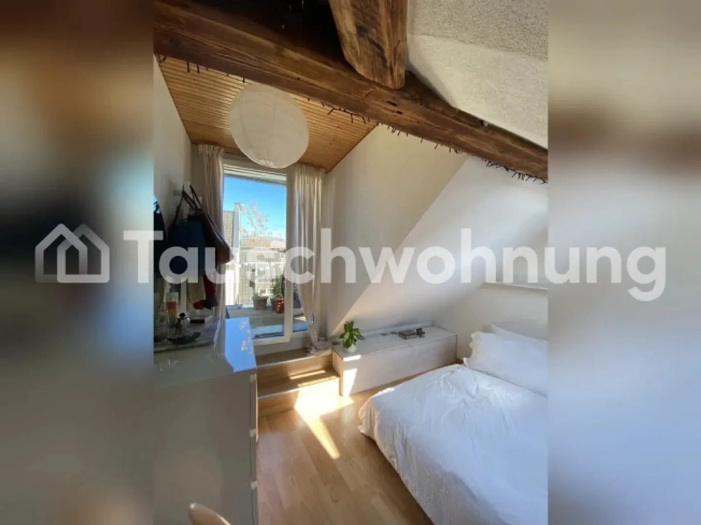 Bright attic apartment with large terrace - Photo 8 of 8