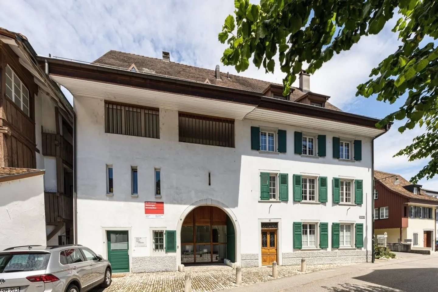 Commercial Space in the Village Center of Pratteln - Photo 1 of 2