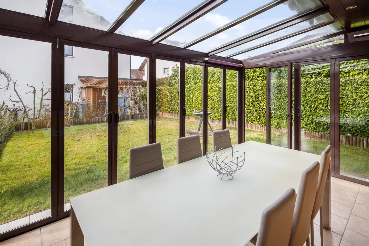 Esperienza abitativa adatta alle famiglie con giardino e giardino d'inverno - Foto 6 di 13