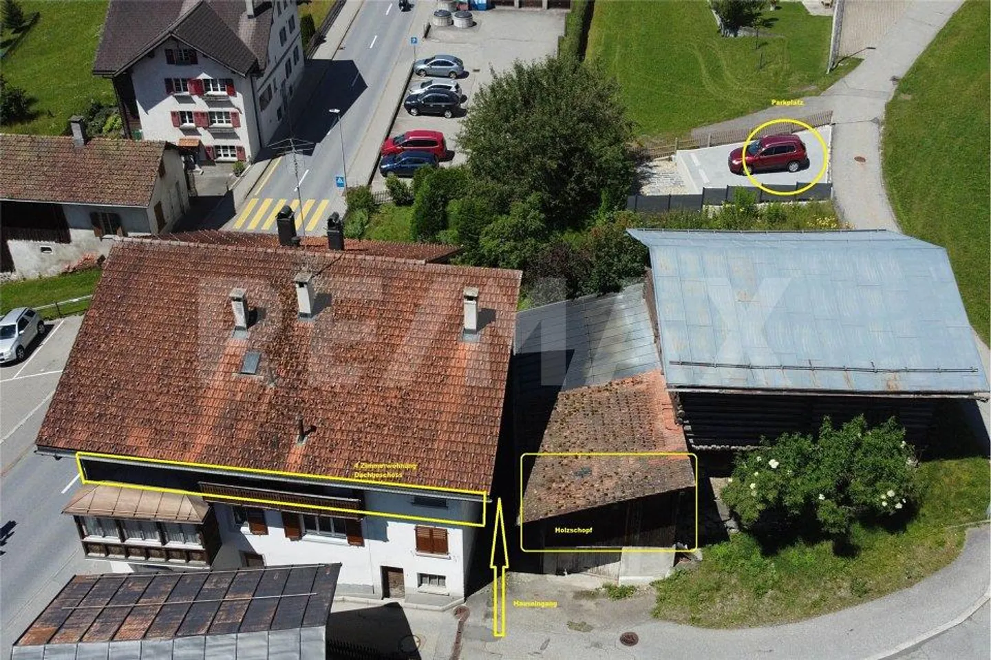 4 Zimmerwohnung und separate Parzelle mit 3 Parkplätzen - Foto 3 von 11