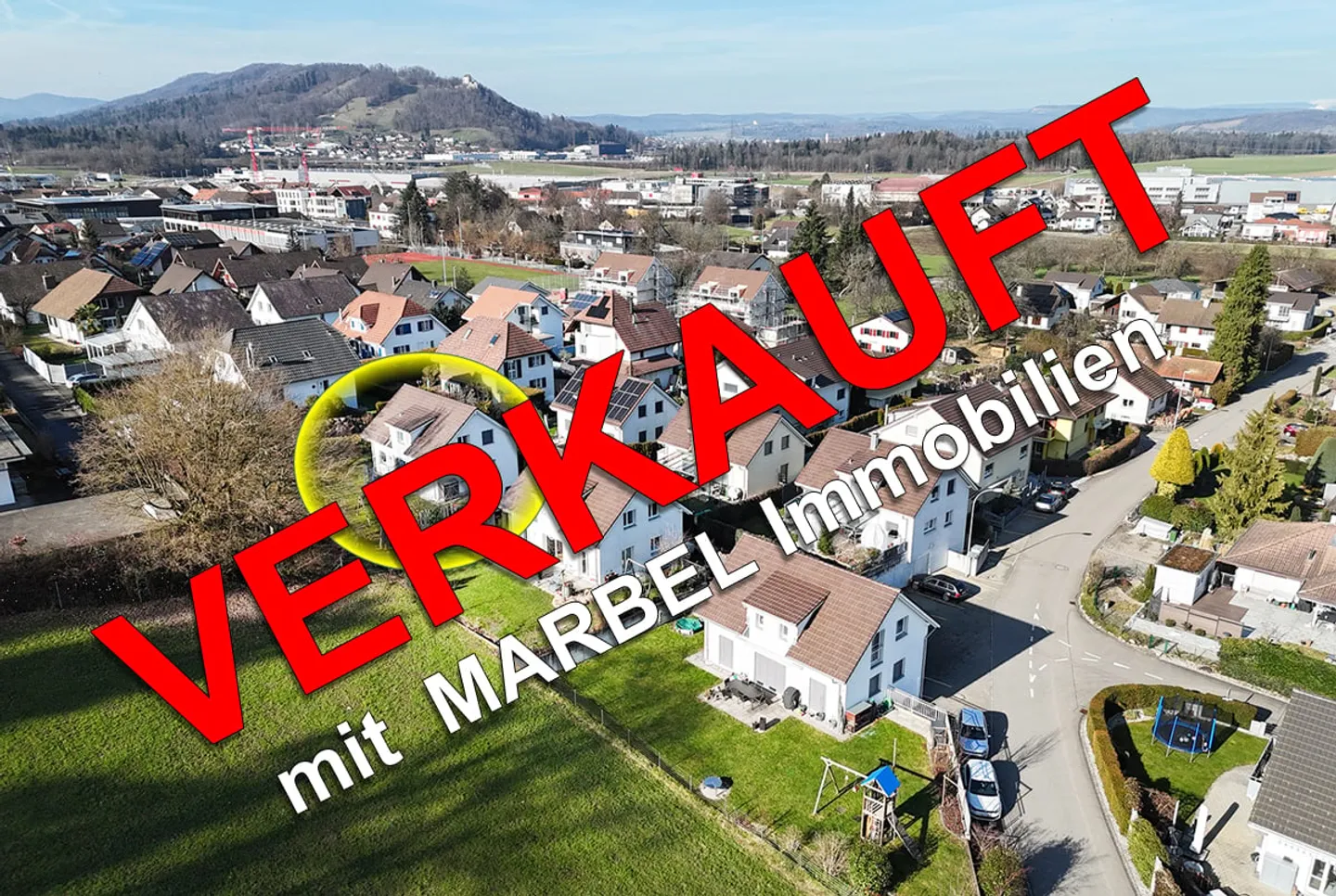 VENDUTO - Attraente casa unifamiliare di 6,5 stanze in posizione residenziale di prima scelta - Foto 1 di 2