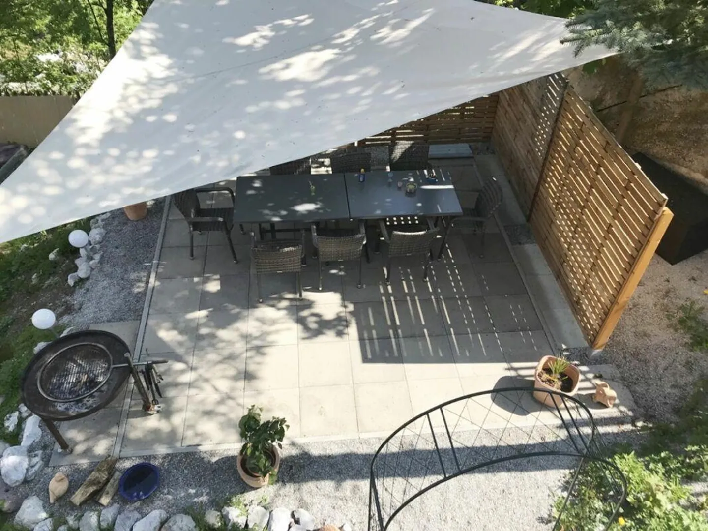 Casa di 6 stanze con balcone e area giardino nel centro del villaggio - Foto 4 di 10