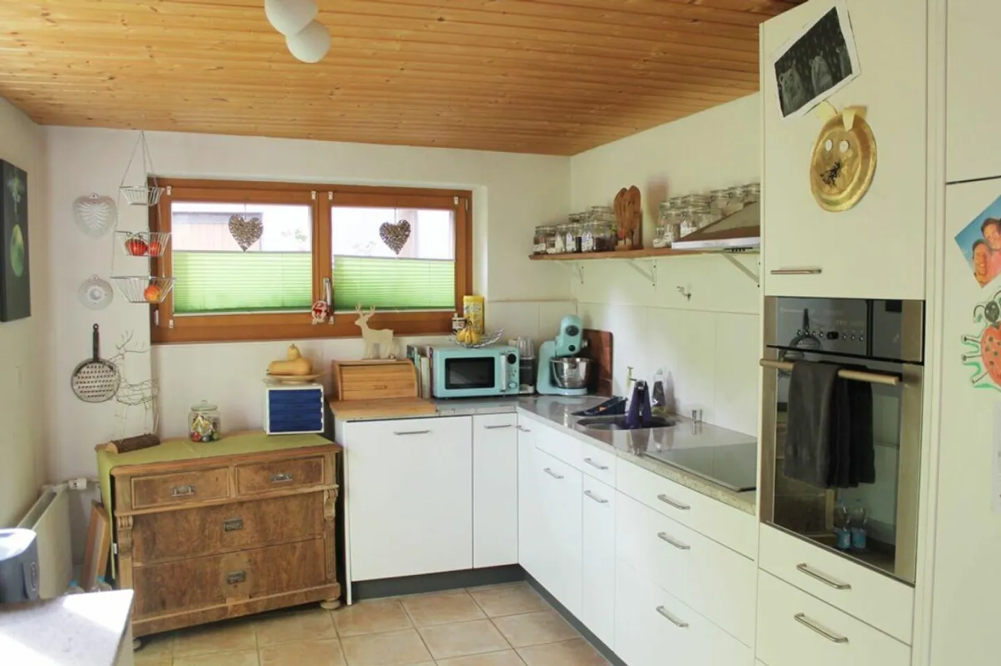 Casa di 6 stanze con balcone e area giardino nel centro del villaggio - Foto 7 di 10