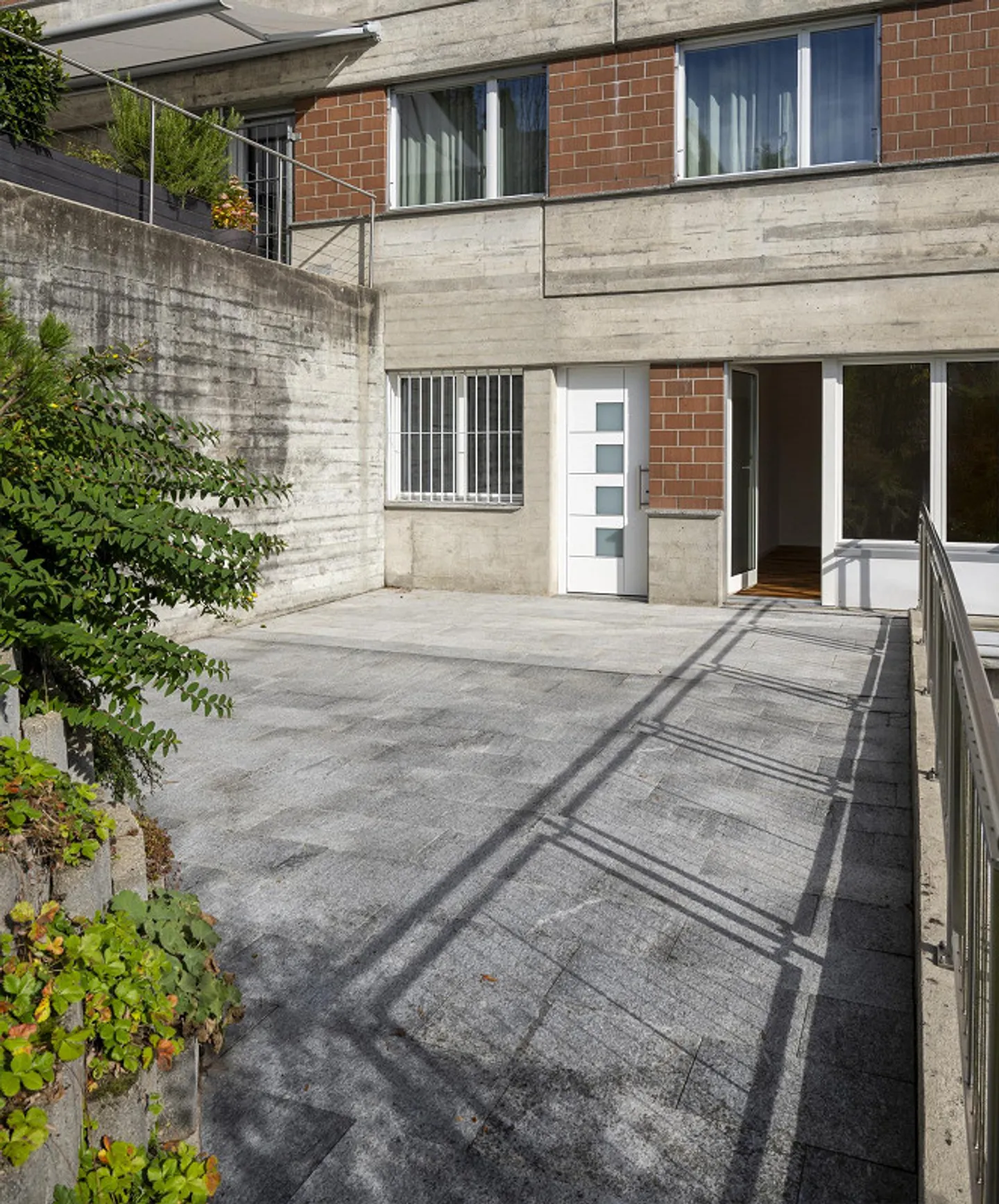 Light flooded Family Home with Breathtaking Lake and Mountain Views - Photo 16 of 17
