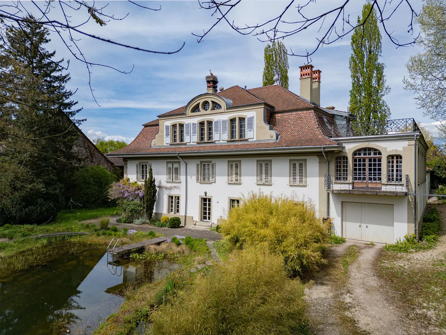 Enchanteur, rêveur et prestigieux – un espace de vie spacieux au sein de l'historique - Photo 2 sur 19