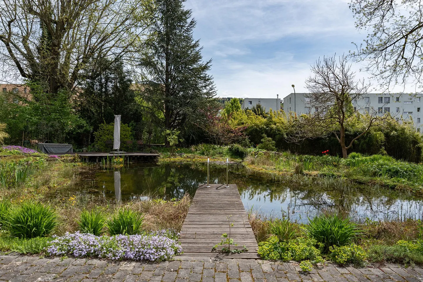 Enchanteur, rêveur et prestigieux – un espace de vie spacieux au sein de l'historique - Photo 3 sur 19
