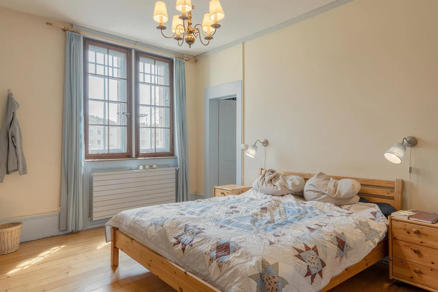 Enchanteur, rêveur et prestigieux – un espace de vie spacieux au sein de l'historique - Photo 11 sur 19