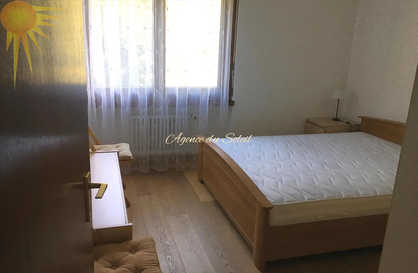 Rent for the whole year (from April 1): Very nice 2.5-room apartment with a stunning view of the Valais Alps! - Photo 9 of 12