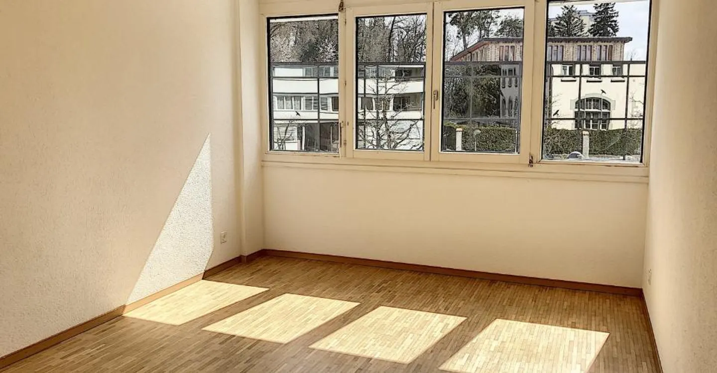 Spazioso appartamento 4½ nel cuore della città in un contesto verde - Foto 6 di 12