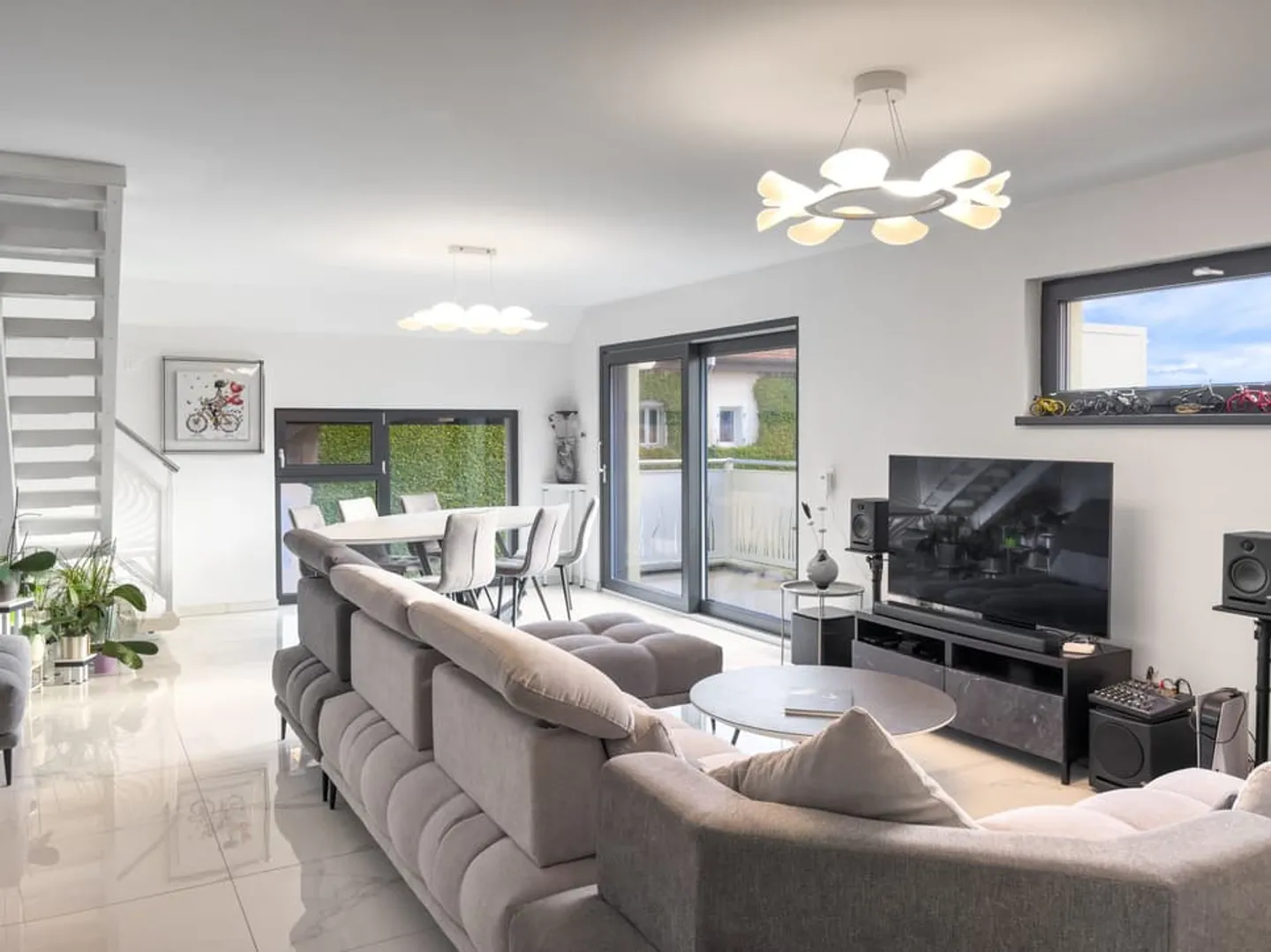 Magnifico duplex senza affacciarsi di 4,5 stanze con vista sul Lago di Ginevra - Foto 1 di 13